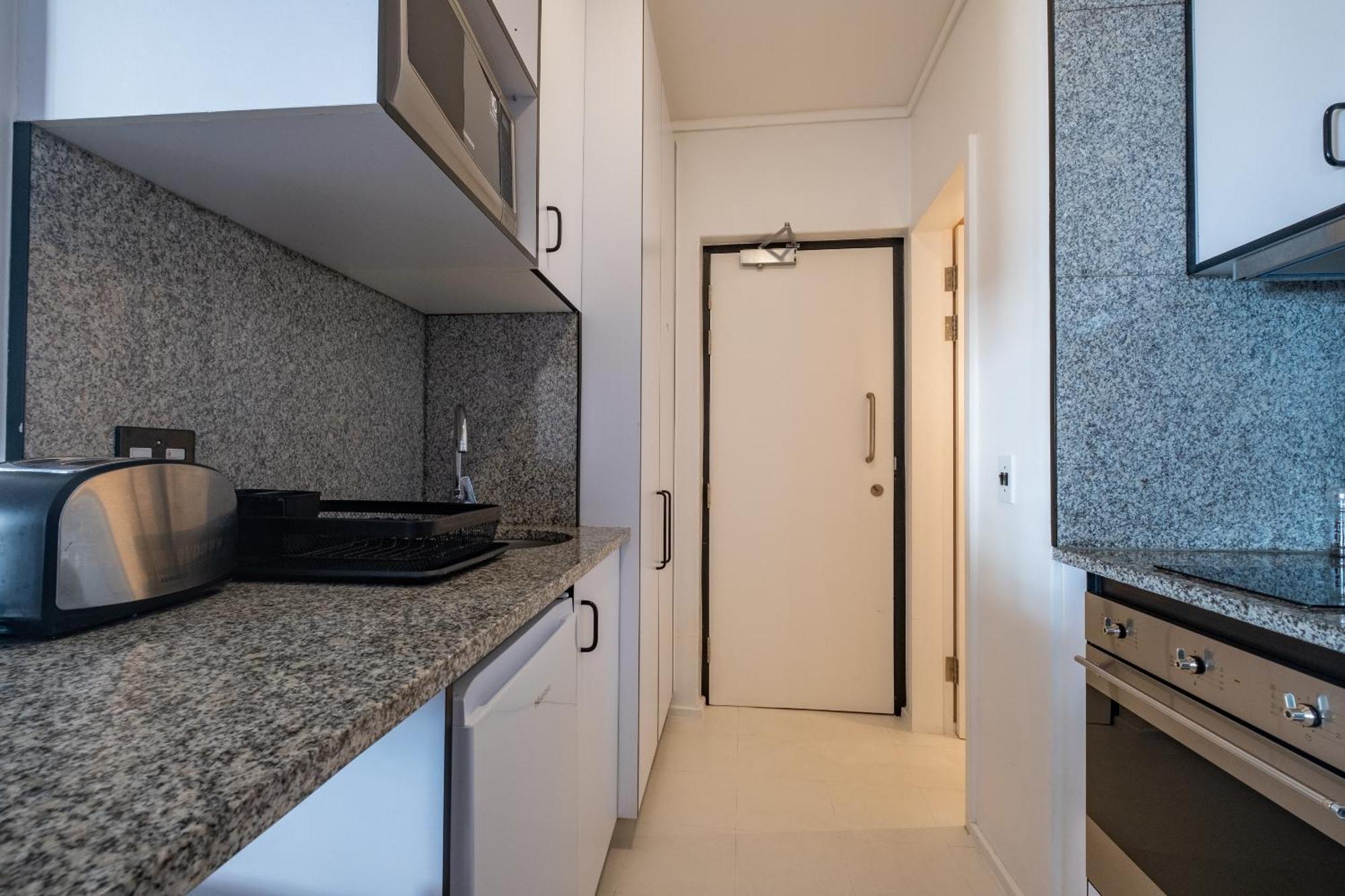 Flamingo 108: Modern With Balcony * Cape Town